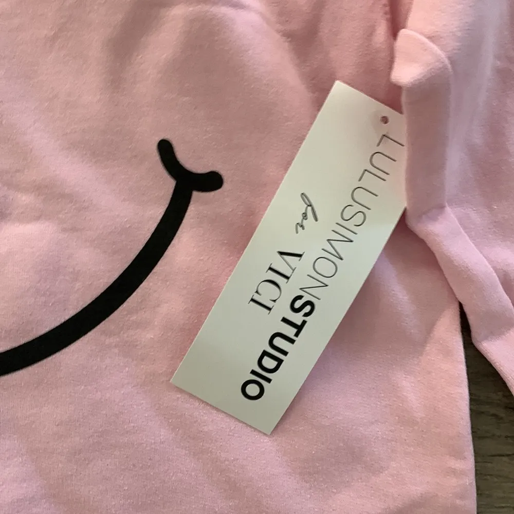 VICI lulusimon studio for  happy face crewneck pull over sweater - Image 3