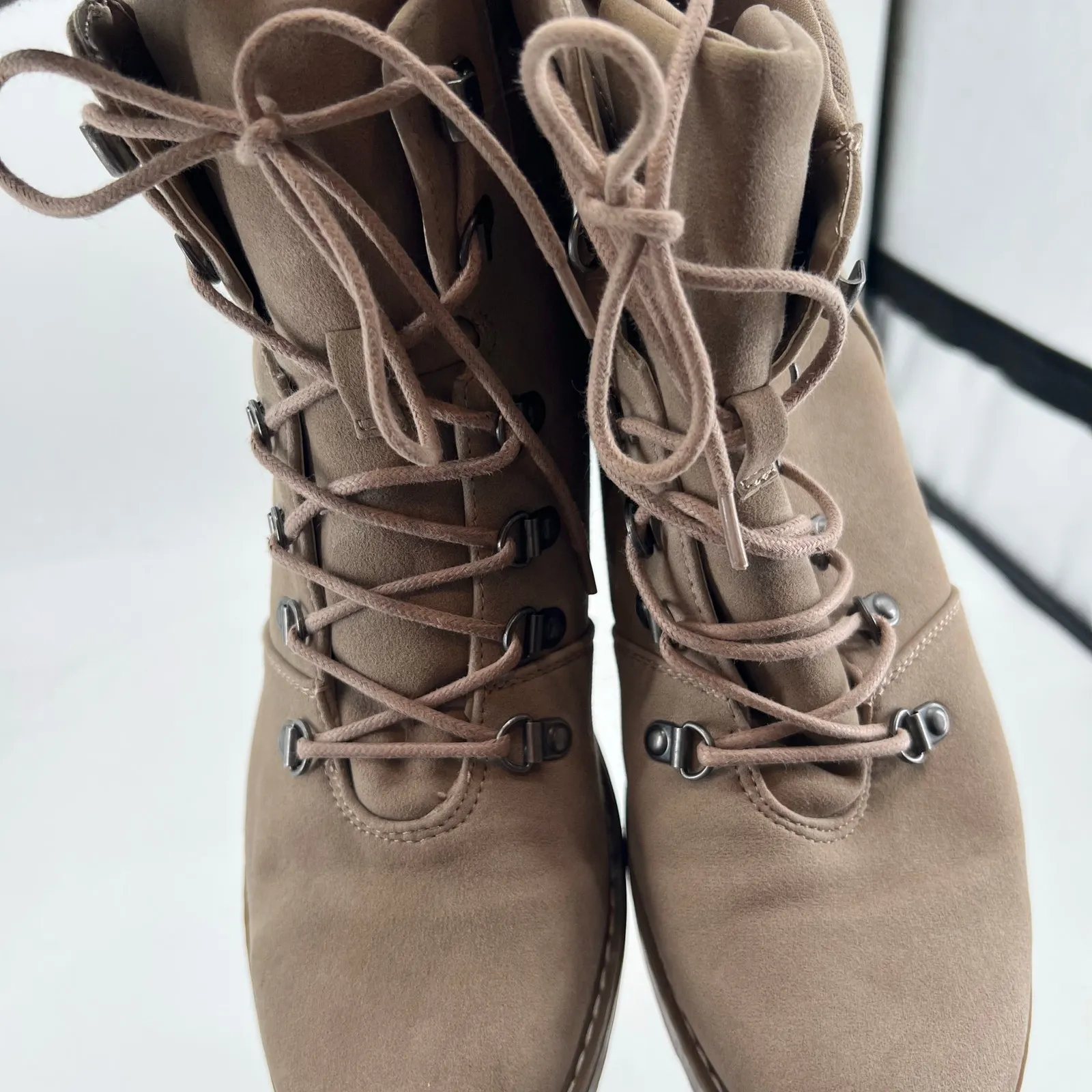 Universal Thread Taupe Combat kelly Boots lace up lug sole neutral shoe size 11 - Image 4