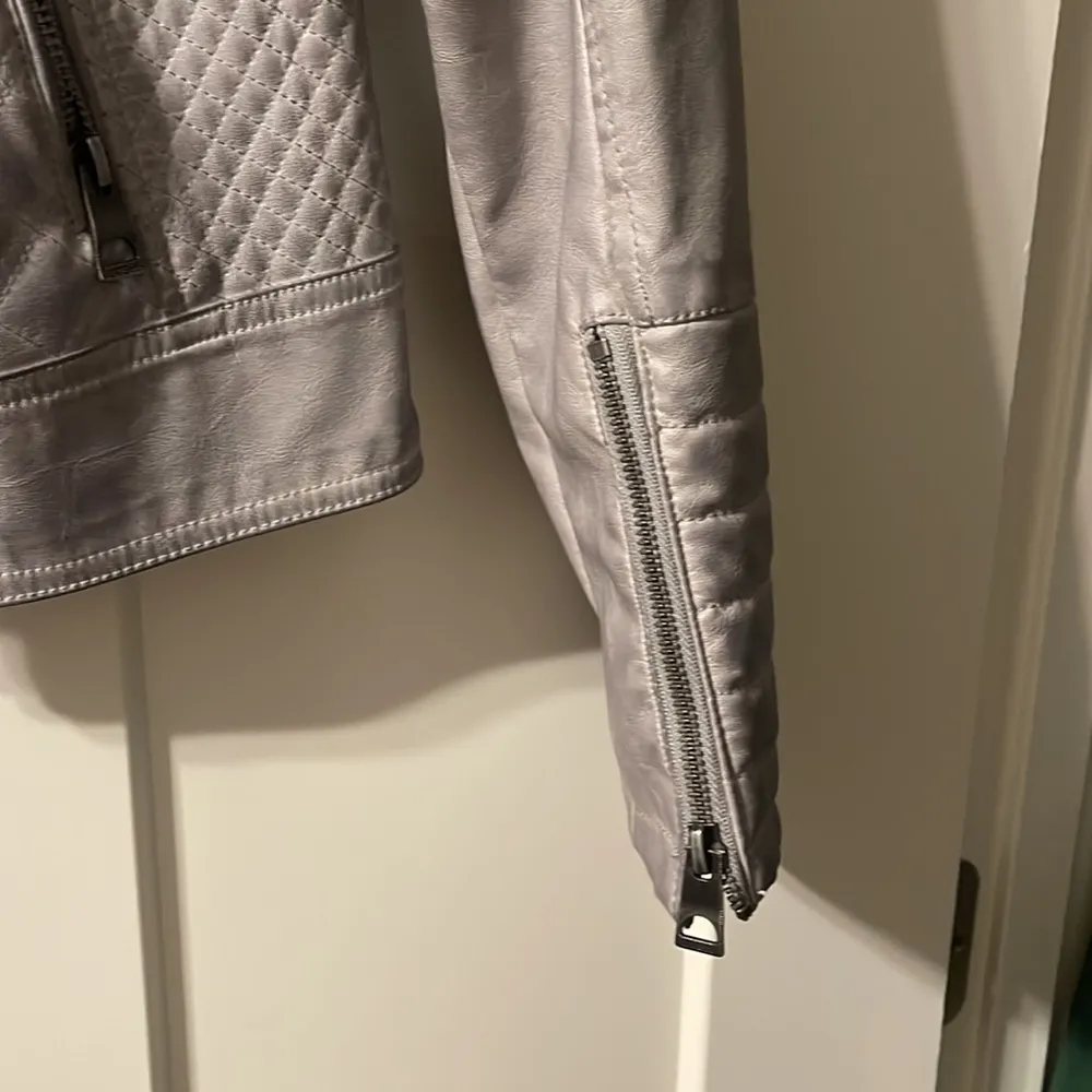 Guess Moto jacket NWT - Image 4