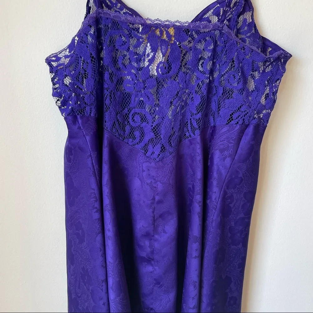 Vintage Victoria's Secret Purple Satin Slip - Image 4