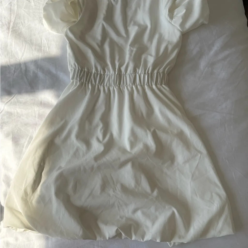 Miss Ord white V - Image 3