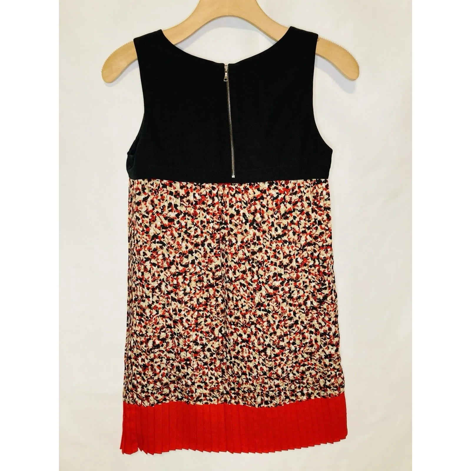 LOFT Shift Dress Size 0 Red Black Sleeveless Short Pleated All Over Classic - Image 4