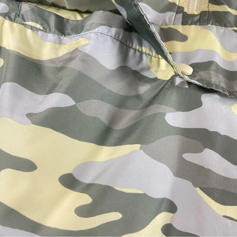 Flirtitude Large Lightweight Camo Windbreaker Pullover Sherpa Hood Outdoor - Image 7