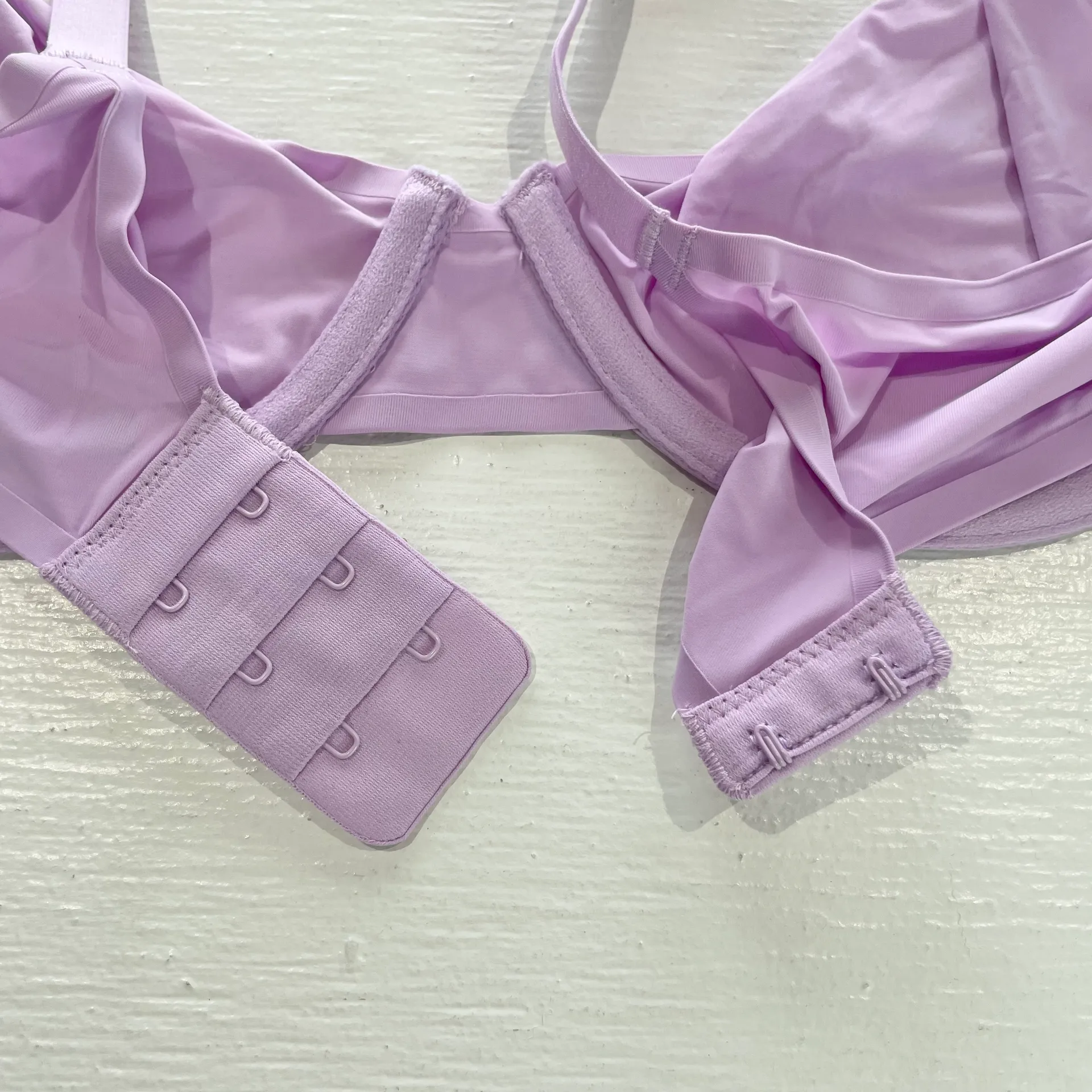 New  SMOOTHEZ Microfiber Underwire Unlined Bra Lavender Lake Size 36C - Image 12