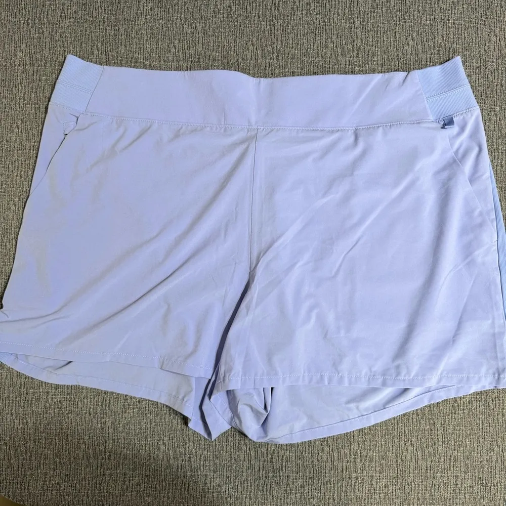 Athleta Women’s Brooklyn Shorts - Image 3