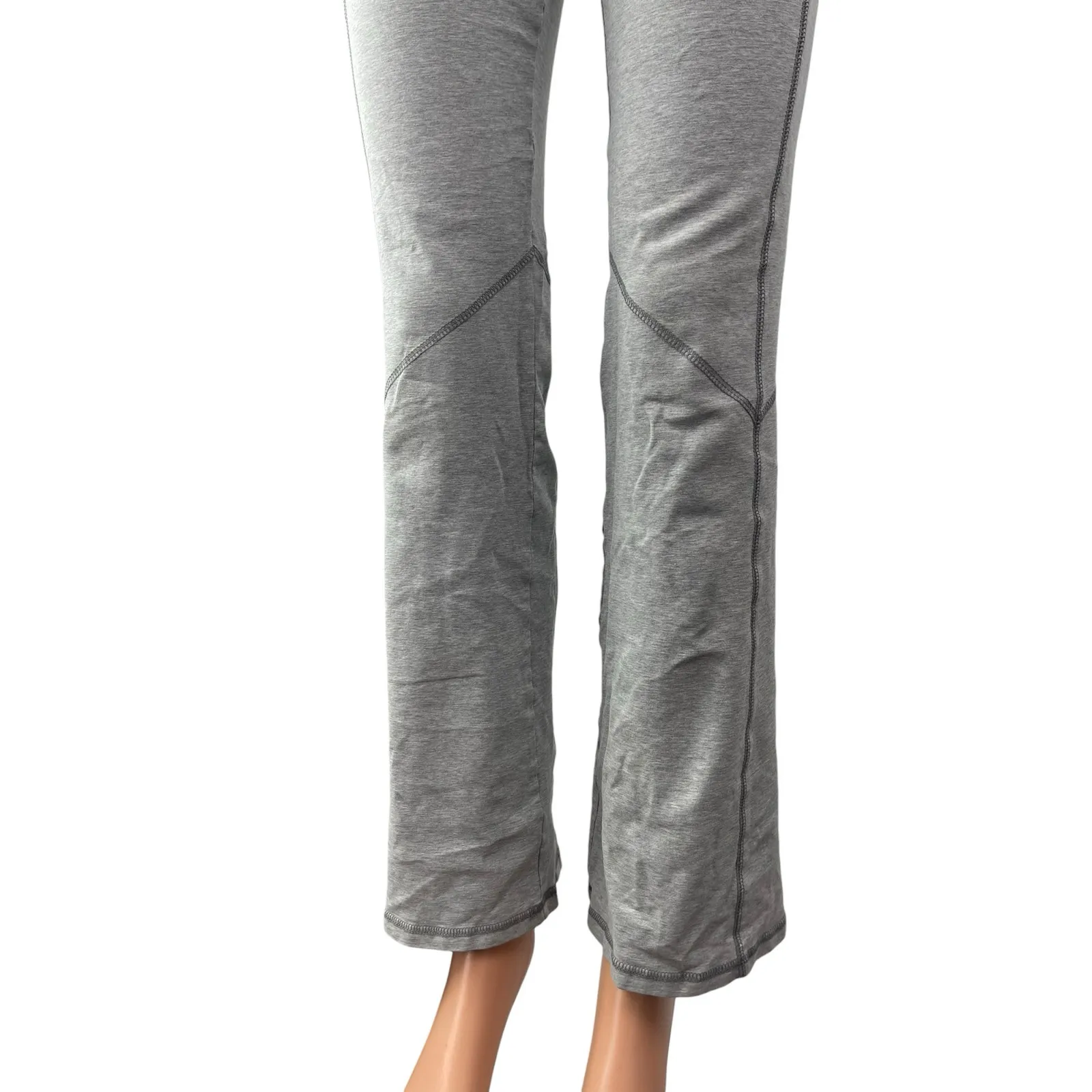 Old Navy Women's Gray Mid Rise Flare Bootcut Leggings Yoga Lounge Pants Size M - Image 3