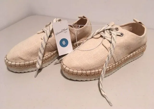 Canvas Shoes Tan Size 6 - Image 2