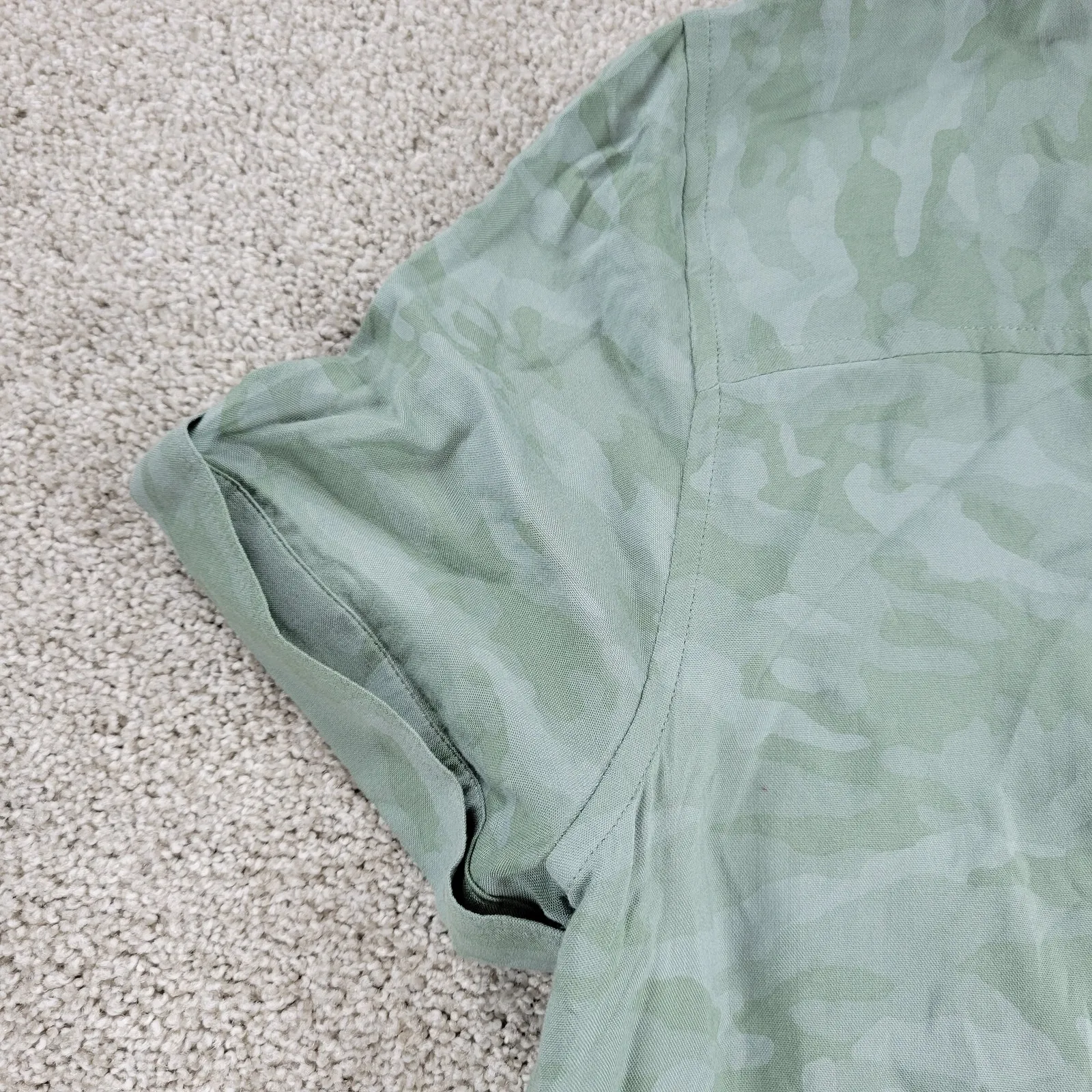 Vineyard‎ Vines Women Shirt Margo Dress 8 Green Camo Short Sleeve Mini - Image 9