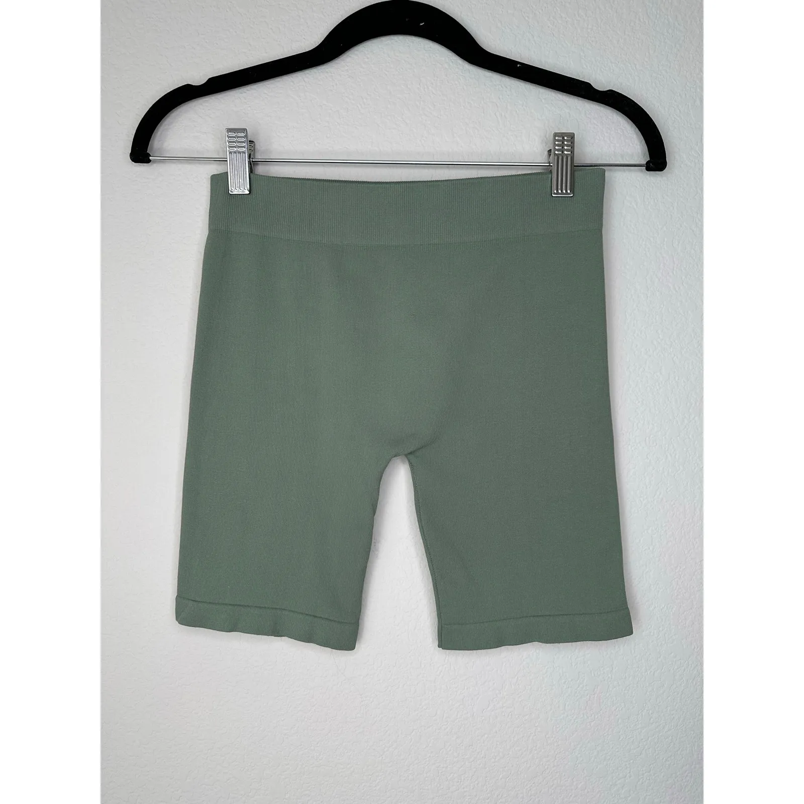 FREE PEOPLE INTIMATELY Army Green Knit Seamless Bike Shorts Made in USA XS/S - Image 5