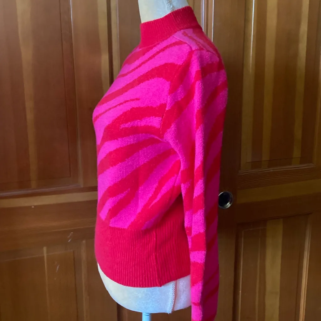 Vibrant Fuchsia Zebra Print Sweater. Pink Size M - Image 11