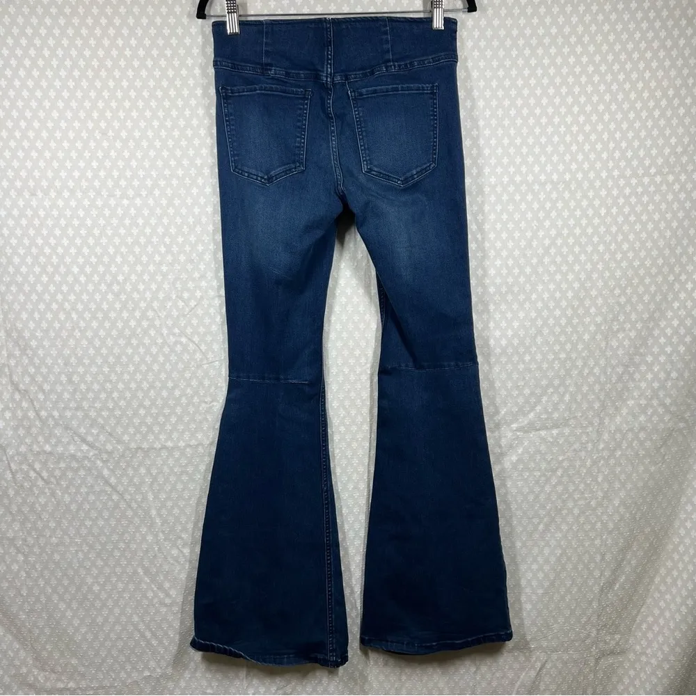 Free People‎ We The Free Dark Wash Penny Pull On Flare Boho Jeans - Image 5