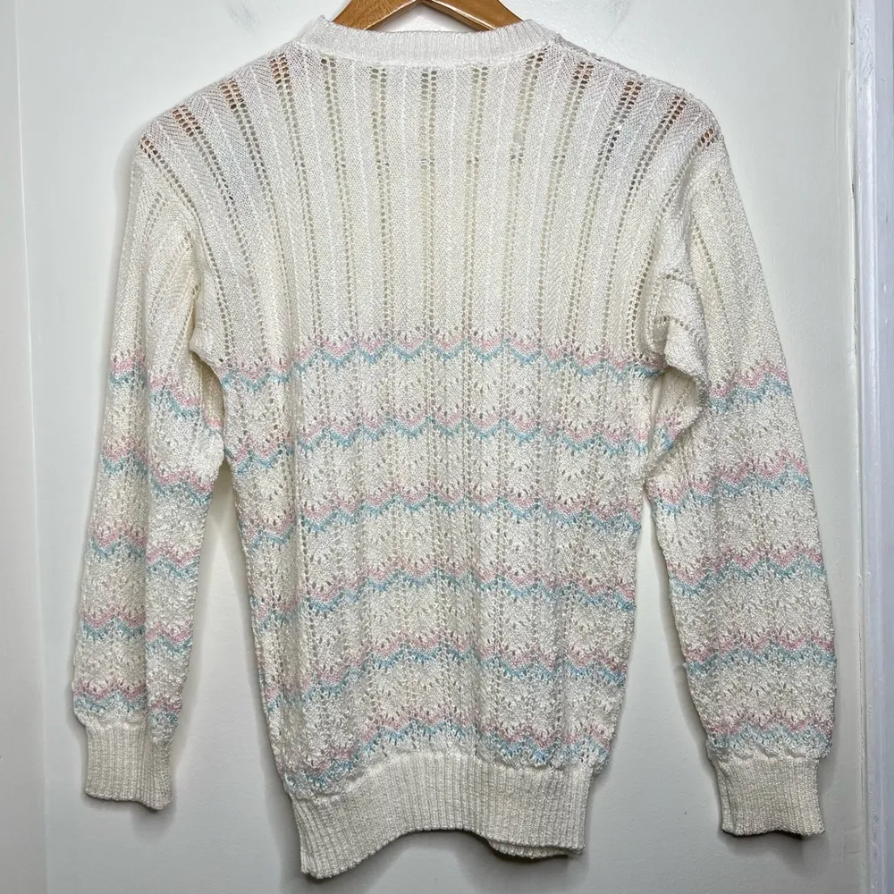 Vintage Billie Jo Open Knit Pastel Sweater Fits like a medium Blue Pink Chevron - Image 4