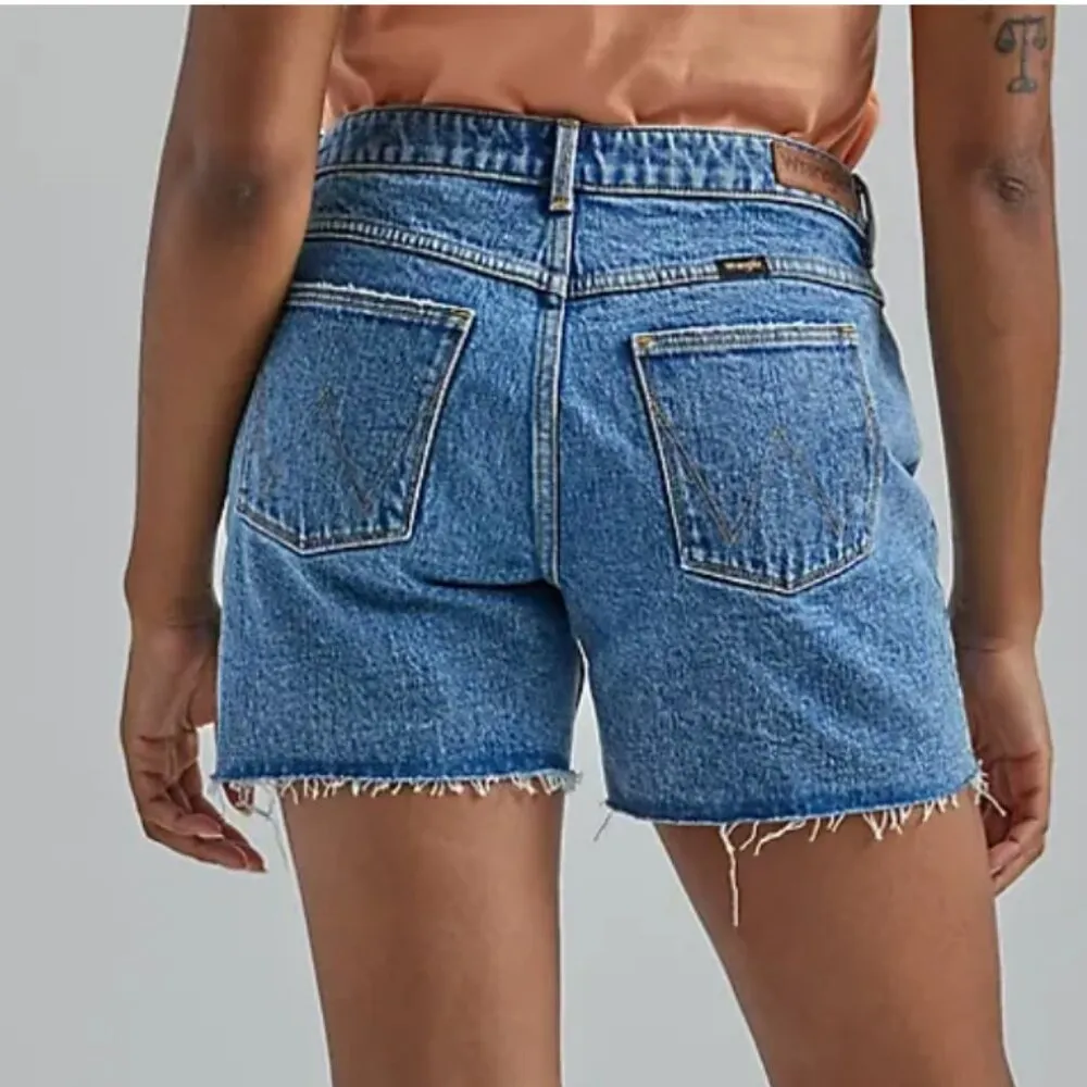 NWT Wrangler High Rise Vintage 4" Short - Image 4