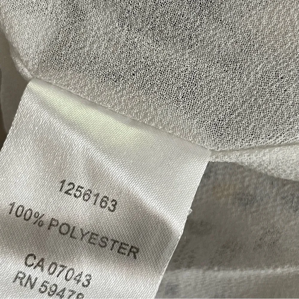 Top Lined Floral Botanical Puff Sleeves Shimmer Metallic Black Gold White - Image 10