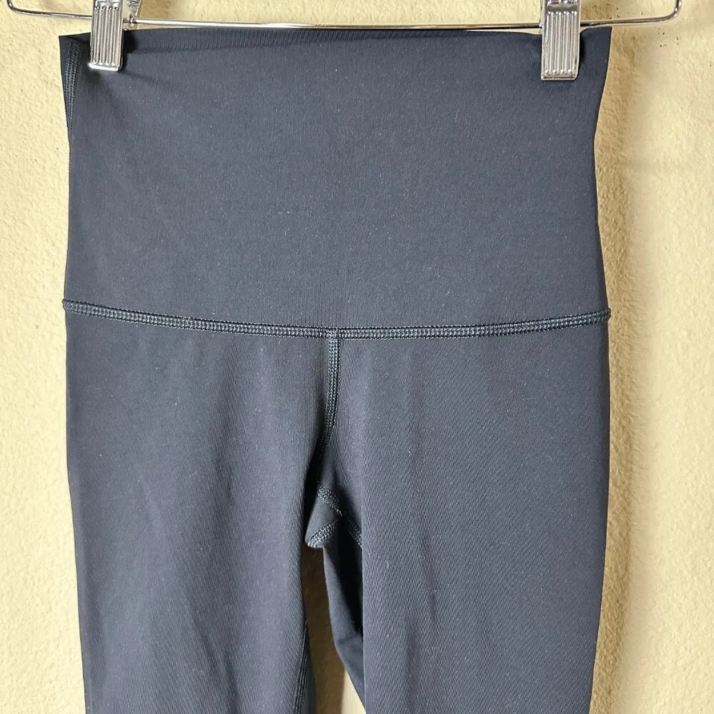 LULULEMON Ombre Black to grey High Waist Leggings Size 2 - Image 5