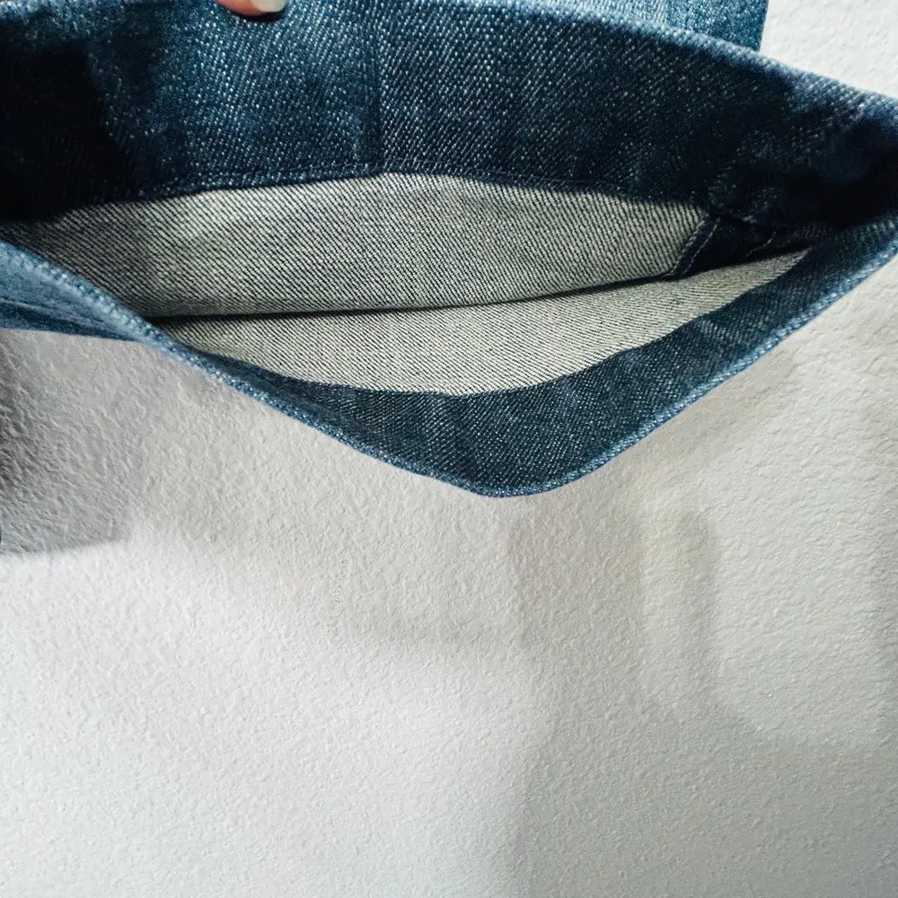 7 For All Mankind Dojo Faded Blue Denim Knee Length Bermuda Jean Shorts Sz 27 - Image 5