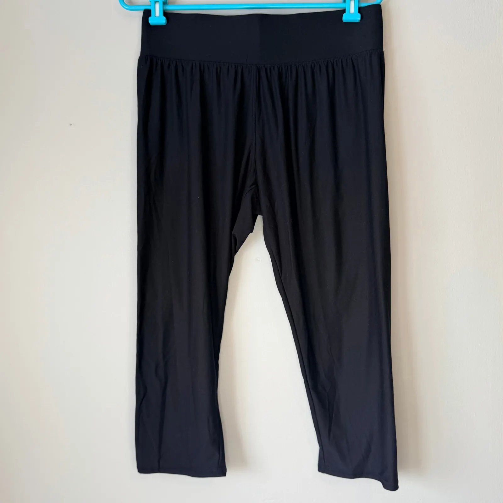 Maurices Black Capri Leggings Size 1X - Image 2