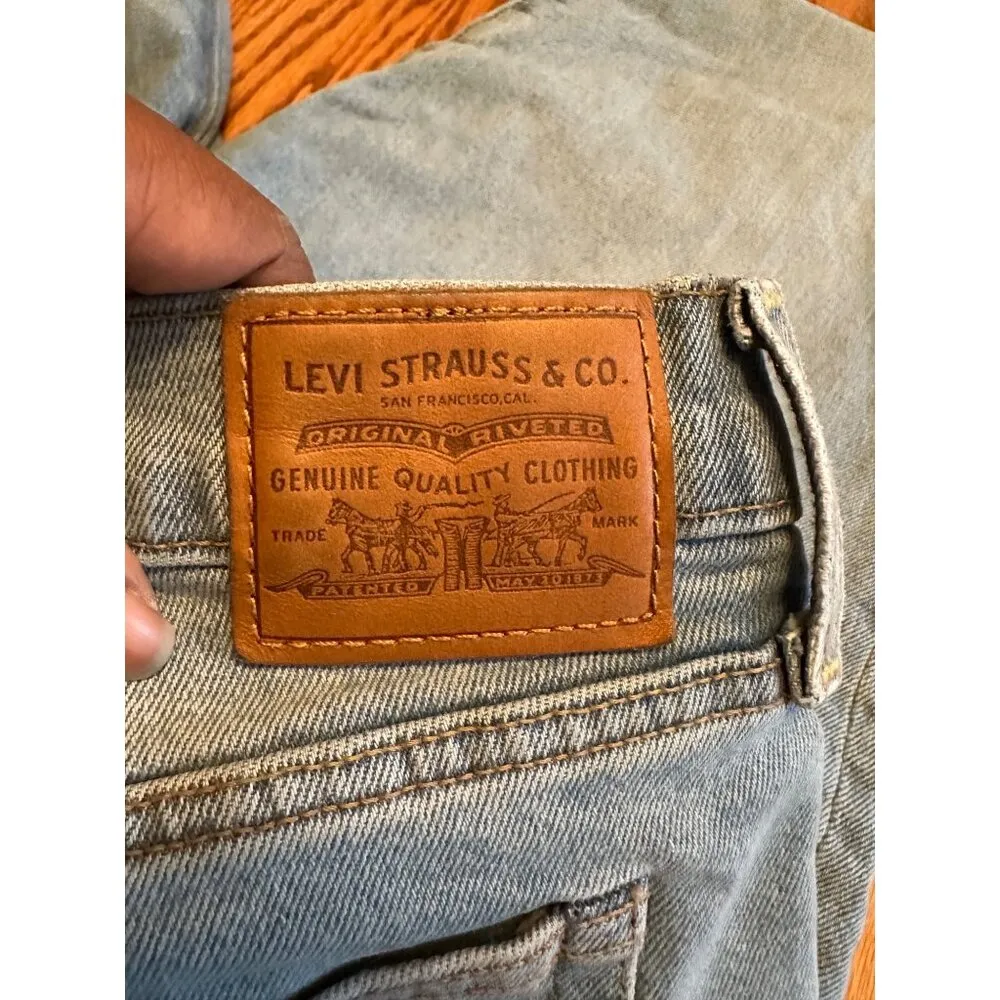 Levis Wedgie Fit Womens High-Rise Straight Leg Jeans Size 32 Light Blue Denim - Image 3