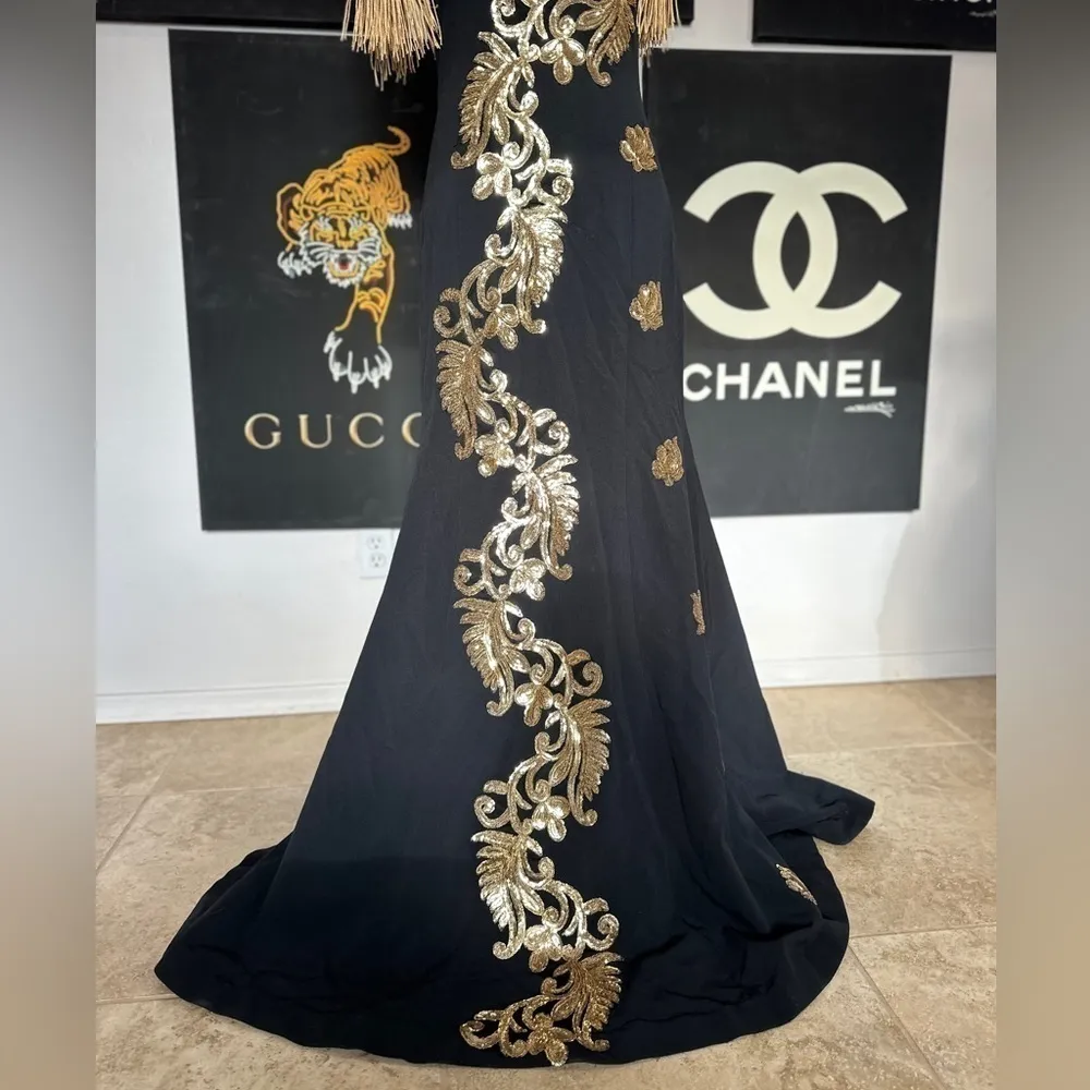 NWOT Evening Gown in Black & Gold Size 4 - Image 4