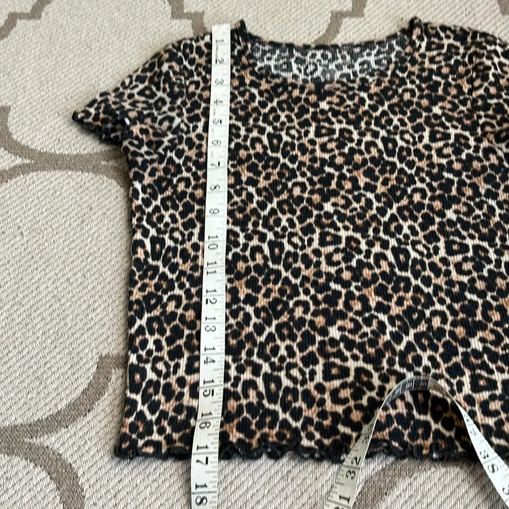 American Eagle Outfitters cheetah print lettuce trim ribbed short sleeve top - Image 3