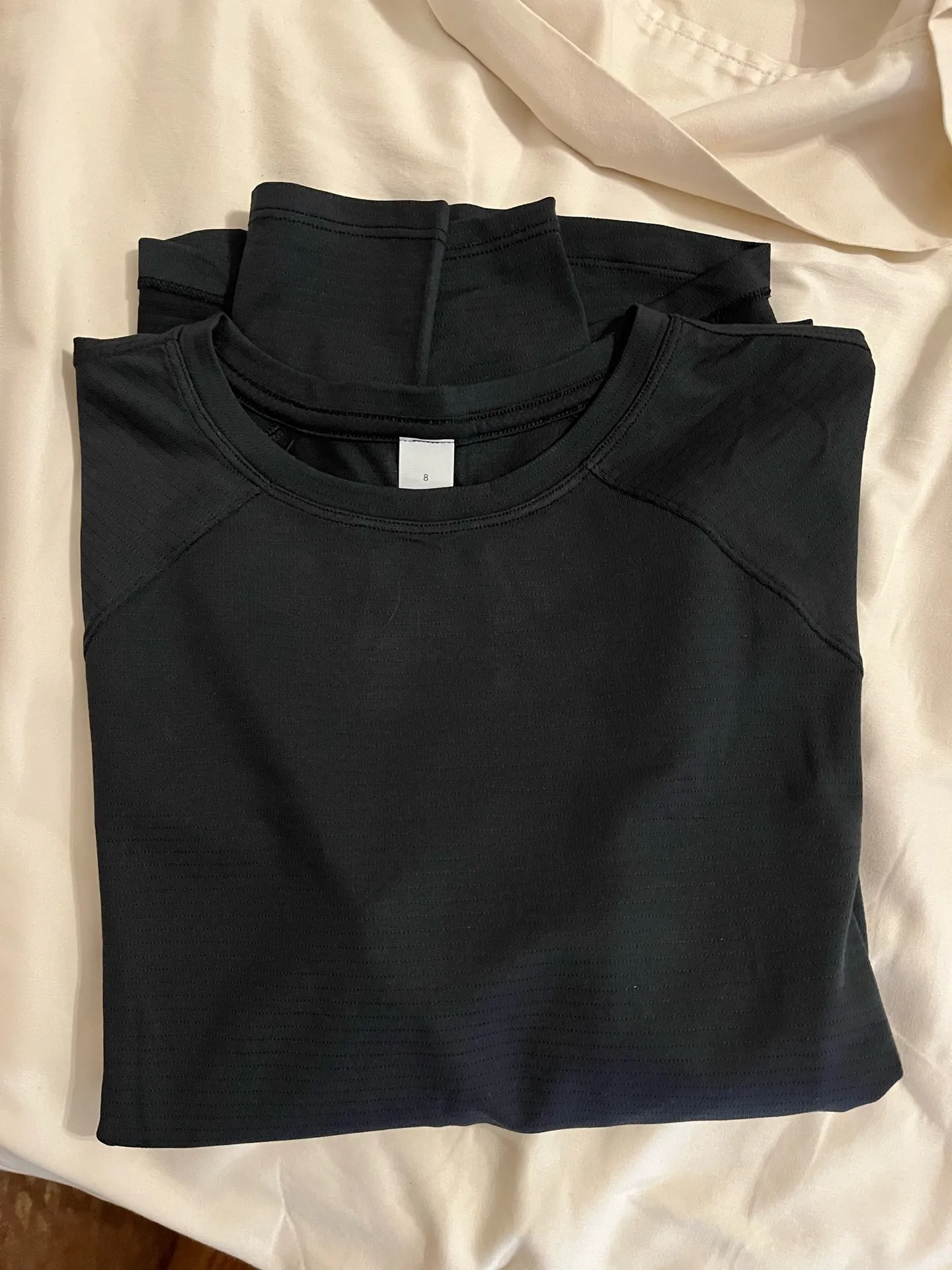 Lululemon Black Long Sleeve Shirt - Image 4