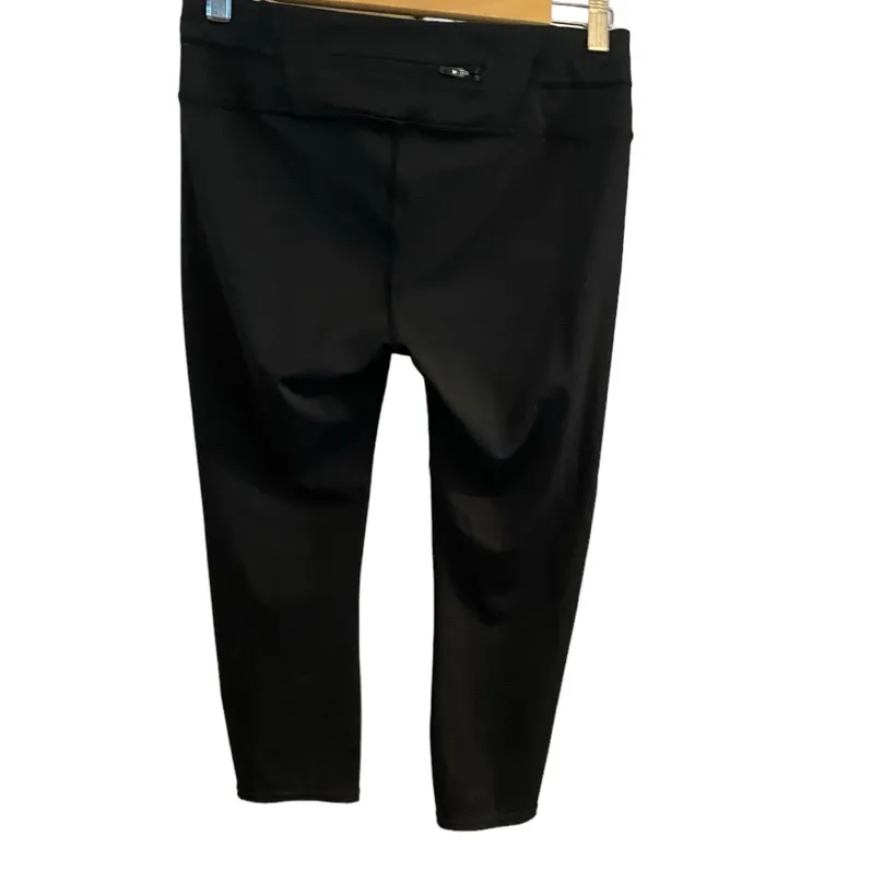 Athleta Sonar Capri Black Cropped Activewear Workout Gym moisture wick Leggings - Image 5