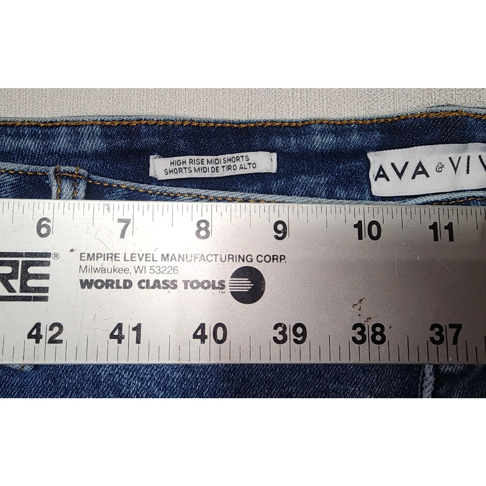 AVA&VIV Women shorts high rise mid shorts waist 42'' - Image 4