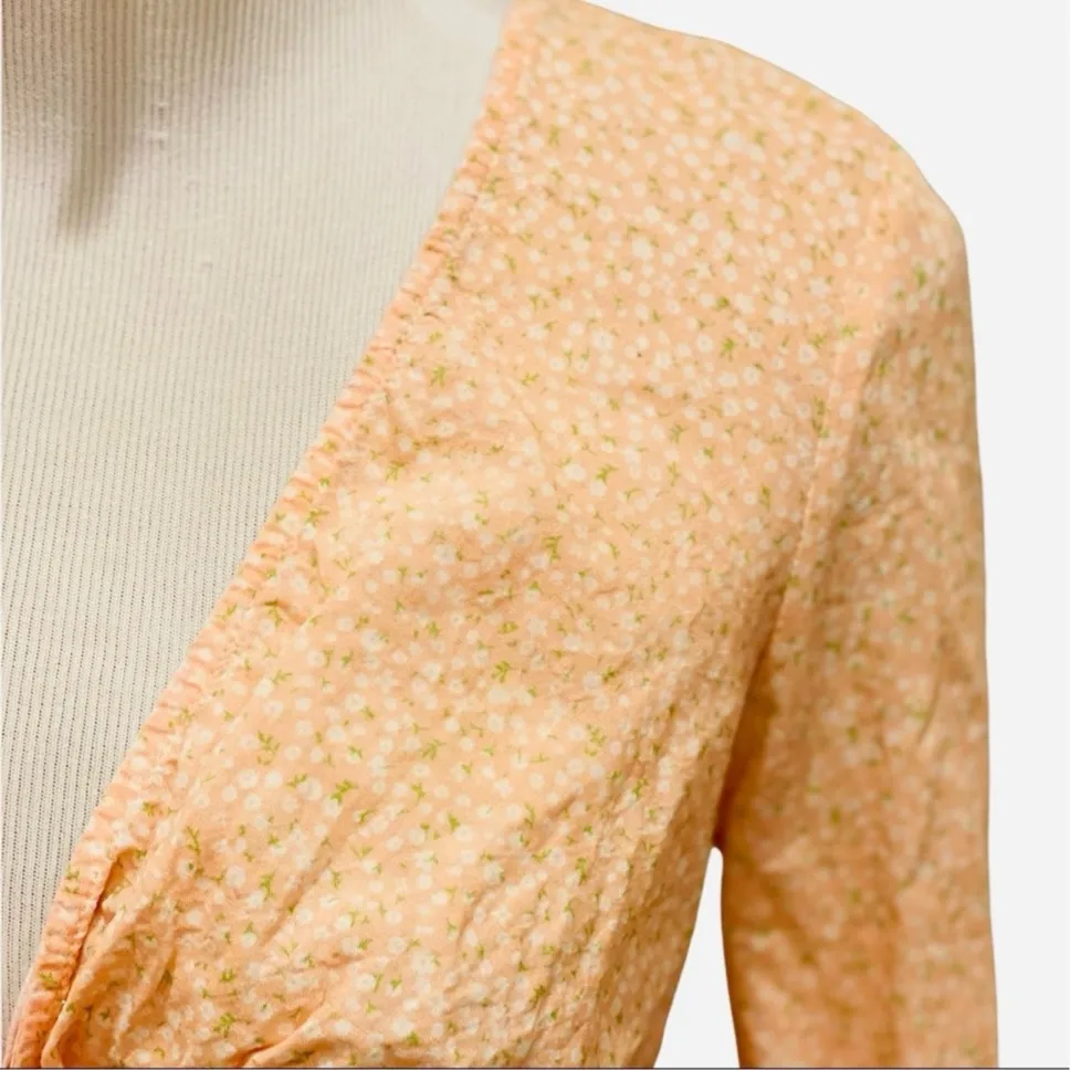 Urban Outfitters Twist Front Top Crop Long Sleeve Floral Linen Peach S - Image 4