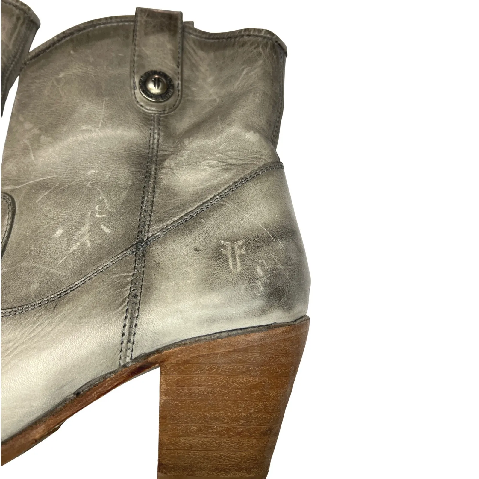 Frye Jackie Button Short Booties Ice Gray Women's Size 8 Stacked Heel EUC - Image 7