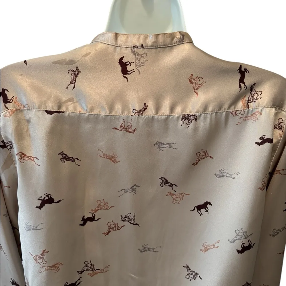 VTG John Meyer Horse Print Silky Feel Taupe Blouse Sz 6 Horses Zebra Safari LS Tan - Image 4