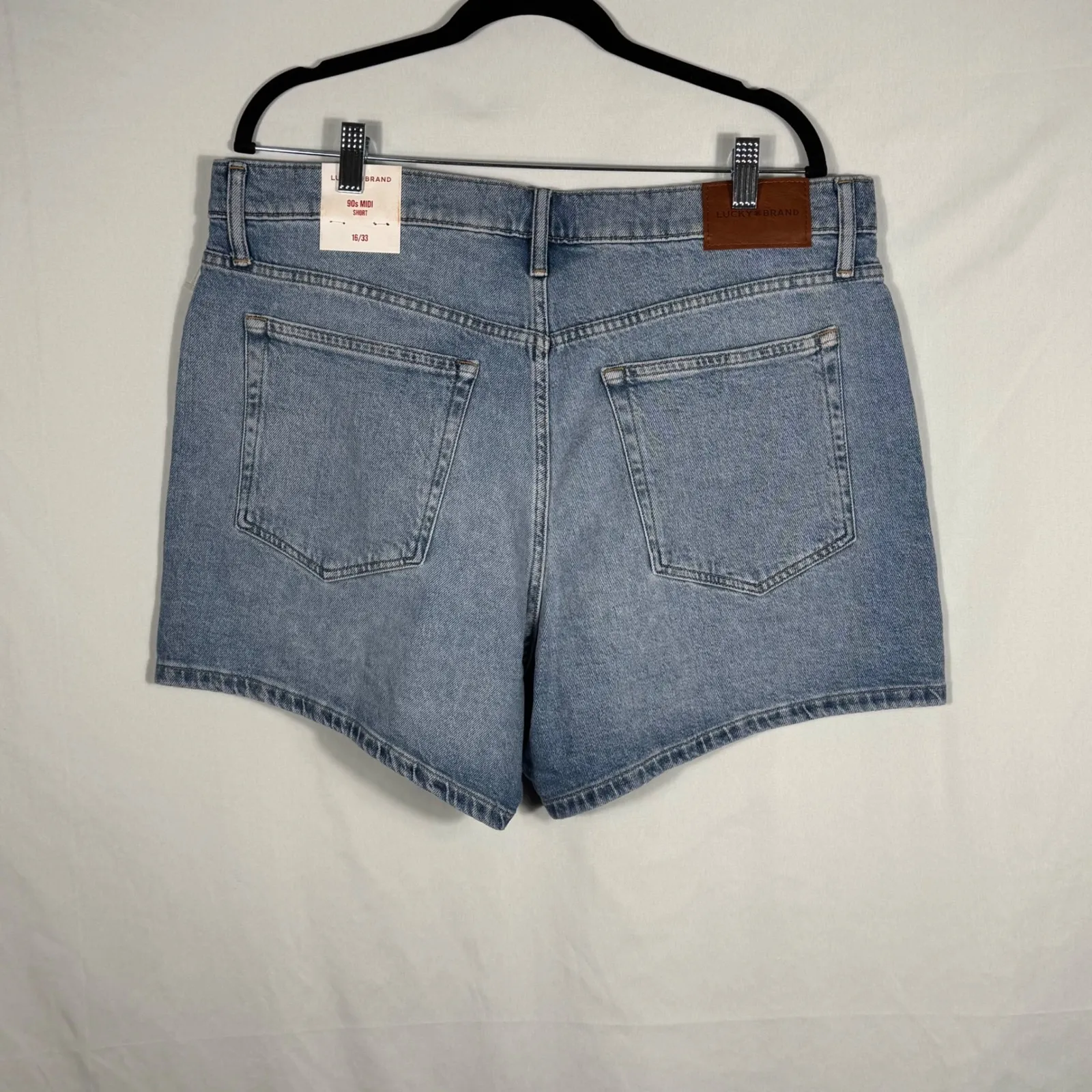 Lucky Brand Women's Denim Shorts Size 16/33 High Rise Light Wash - Image 3