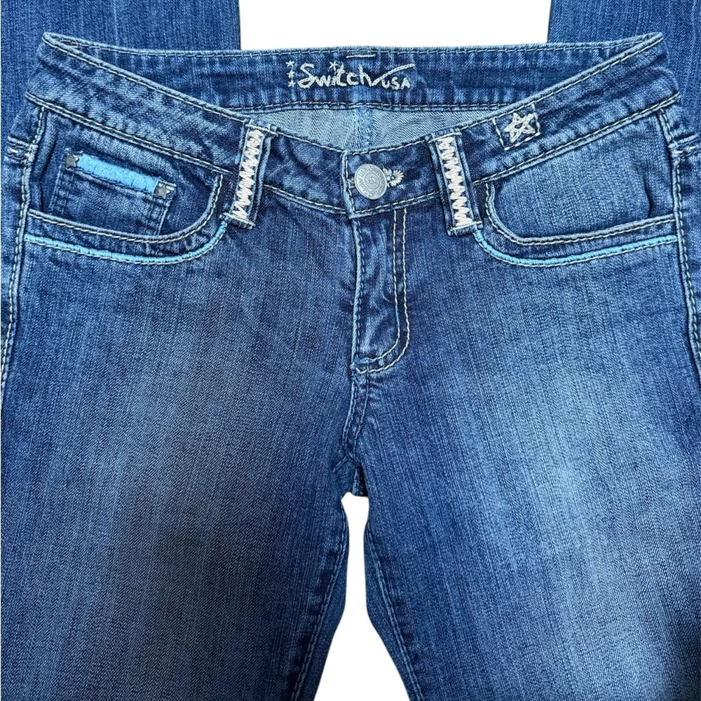 RARE VINTAGE y2k Switch USA low rise boot cut embroidered women’s jeans size 27 Blue - Image 4