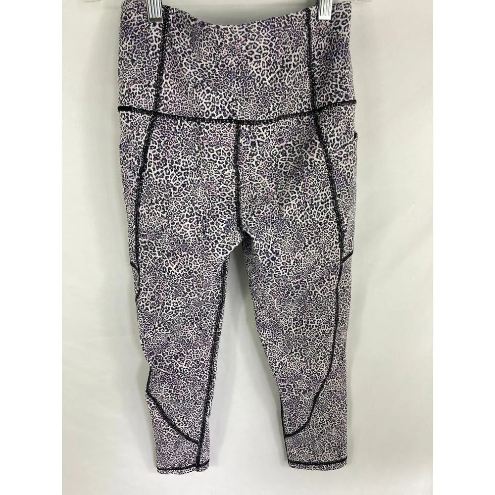 Victorias Secret Sport Knockout Animal Print Leggings Size Small - Image 3