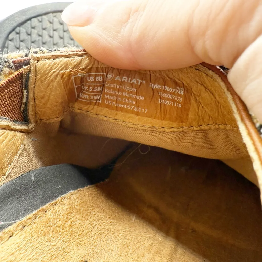 Ariat Women’s Country Mule Clogs size 8 - Image 2