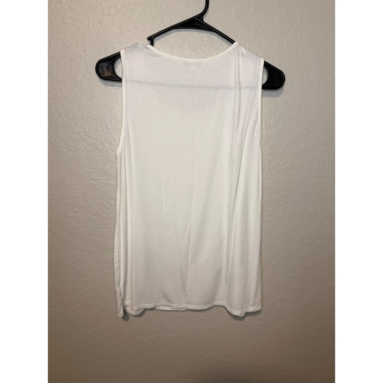 Skies Are Blue White Tank Top Sleeveless Crochet Trim Casual Blouse - Image 2