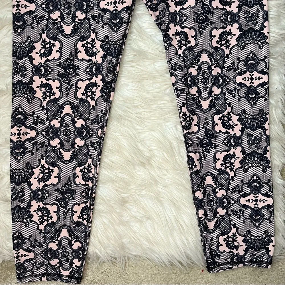 Fabletics High-Waist Printed PowerHold 7/8 Legging - Image 6