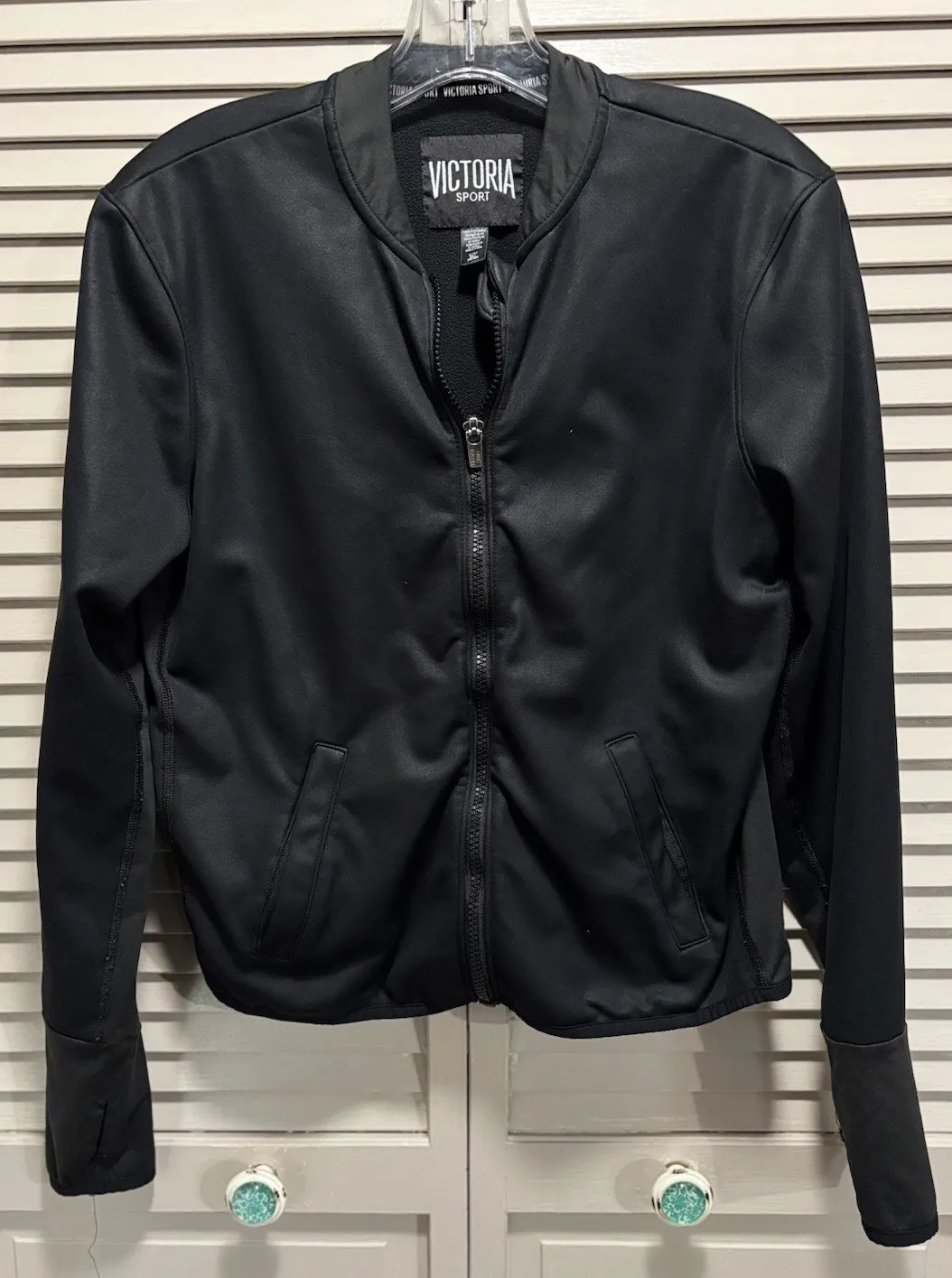 Victoria Sport Athletic Jacket Logo Pockets Full Zip Size S Black Thumb Holes - Image 1