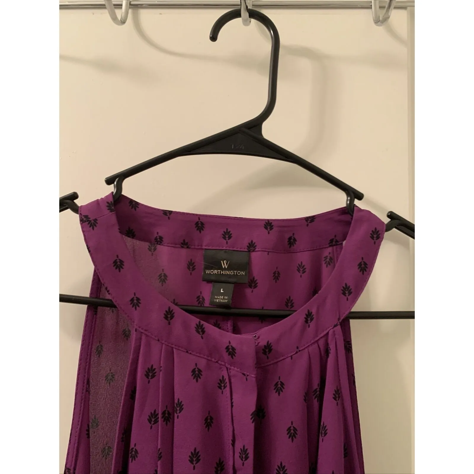 Worthington Women's Leaf Print Sleeveless Blouse Top Size Large Purple B… - Image 2