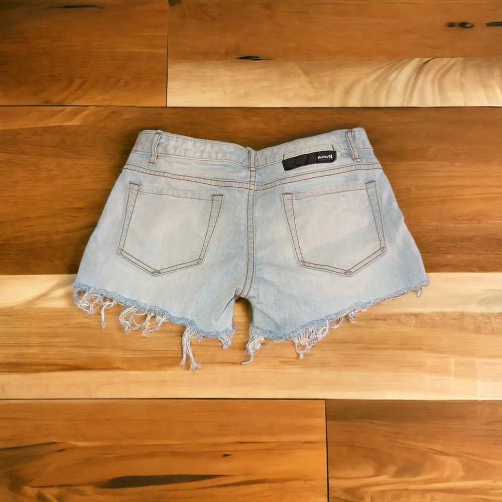 Women’s Hurley Jeans 81 Skinny Denim Boho Cut Off Light Wash Shorts 25 - Image 3