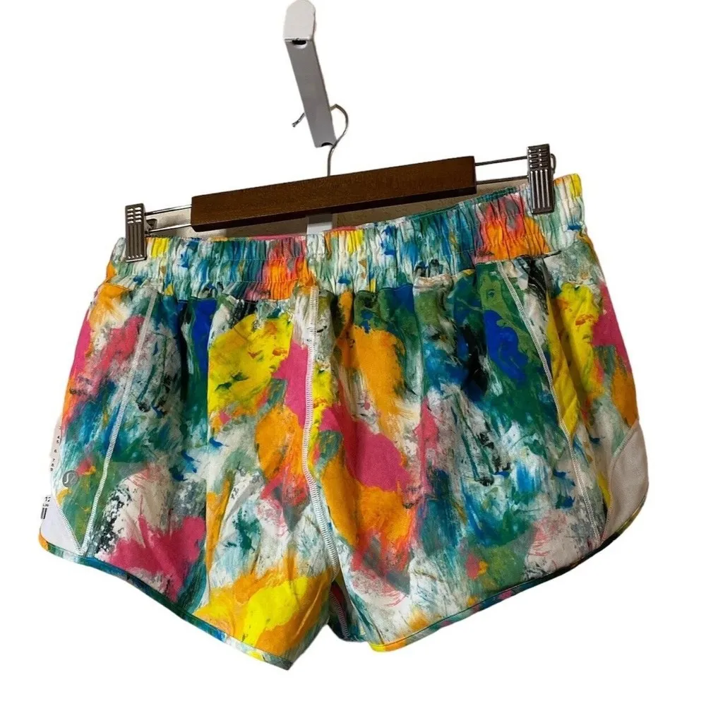 NWT Lululemon Hotty Hot LR Lined Shorts 2.5" No Limits White Multi White Sz 12 - Image 2