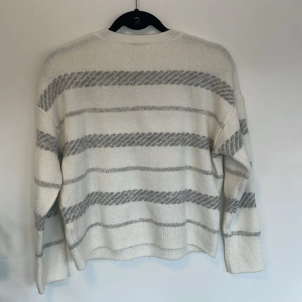 sweater white grey striped women’s size 2 - Image 2