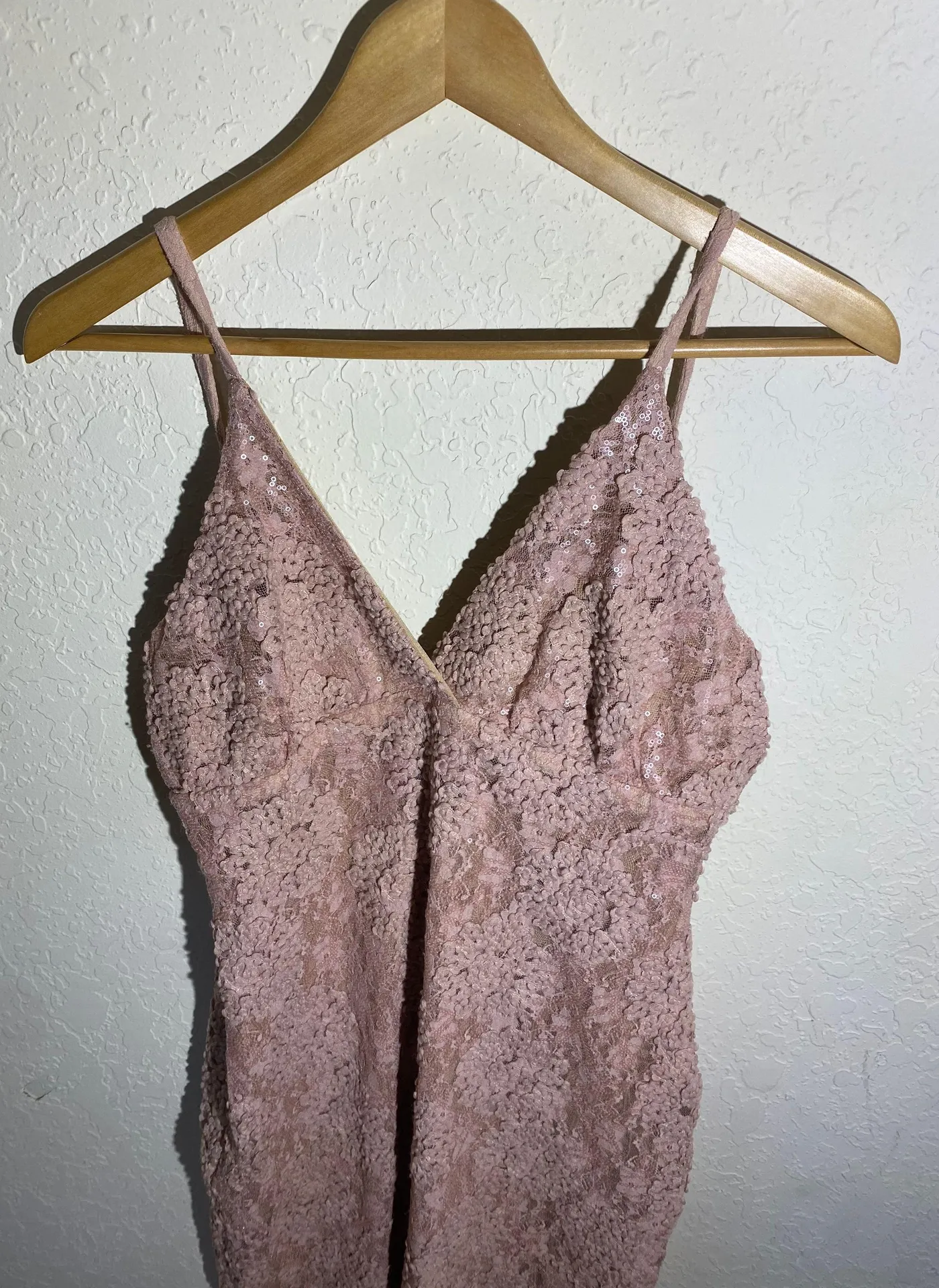 Beautiful Light Pink Floral V-neck Dress ( XL ) - Image 4