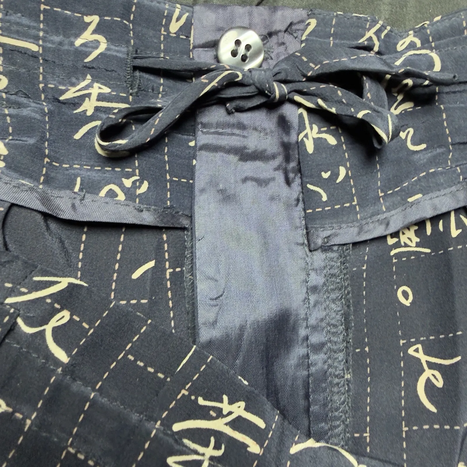 VTG Ellen Tracy 100% Silk Calligraphy Pants Sz 4 Navy High Waist Linda Allard Blue - Image 12