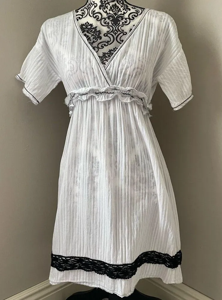 Chelsea & Violet Crochet Black Lace Boho Peasant Dress White Cotton Puff Size XS - Image 2