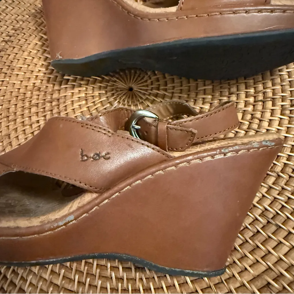 b.o.c. Tan Leather Wedge Sandals Brown Size 8 - Image 8