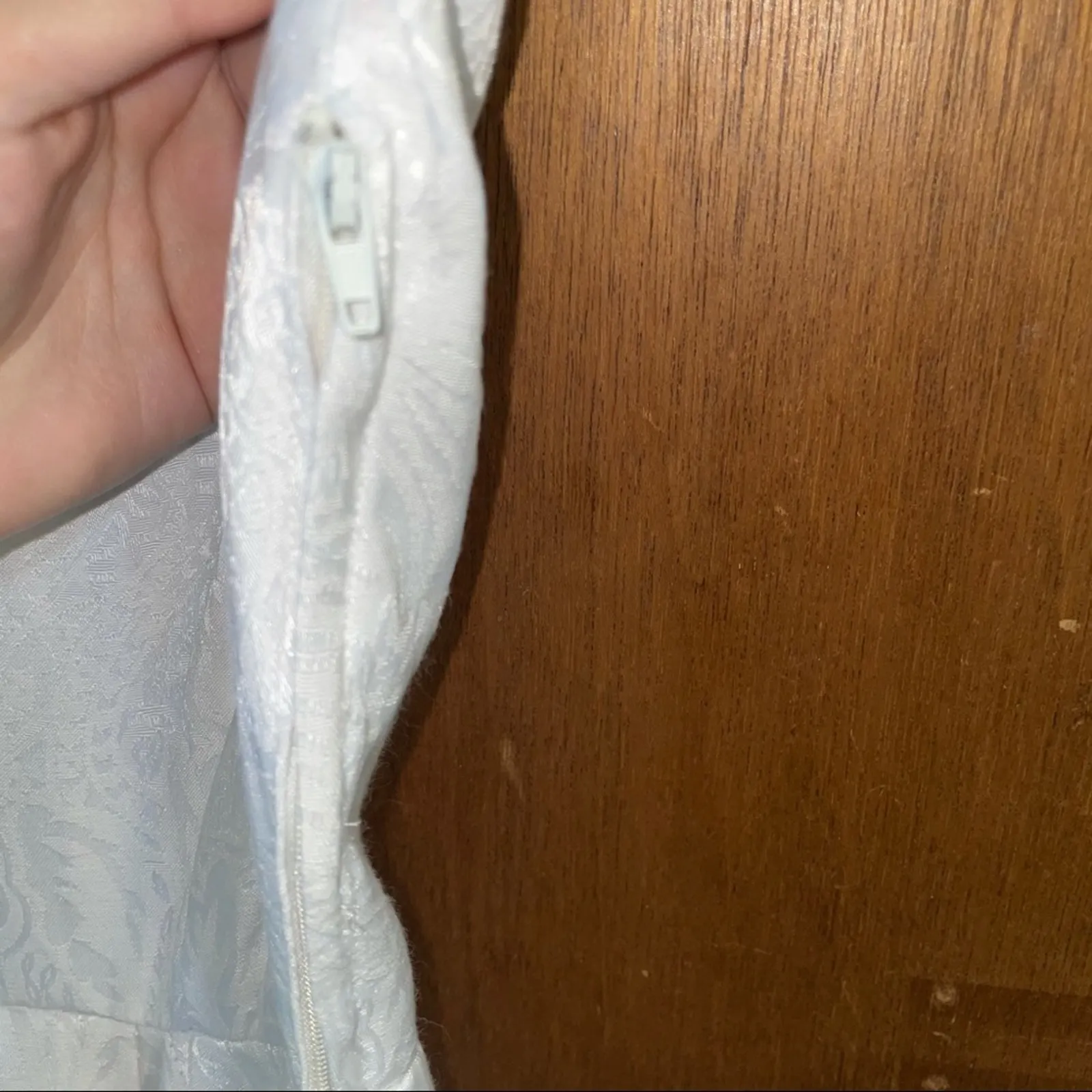 Fallout Custom 50s white brocade dress Size 2 - Image 5