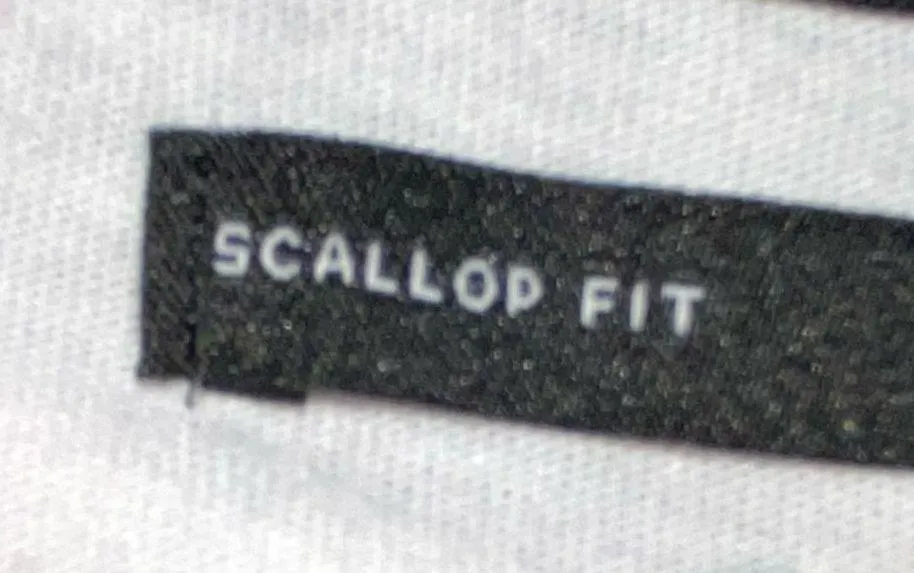 🇺🇸 Pacsun Floral Scalloped Fit Short Sleeve Top - Image 4