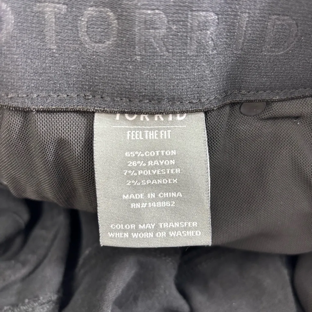 Torrid #feeltheFit Black Bombshell Skinny Jeans Classic Fit Premium stretch 18R‎ - Image 8