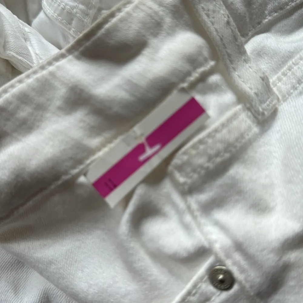 Joe’s Jeans White Flawless Cuff Crop Jeans Size 32 NWT - Image 6