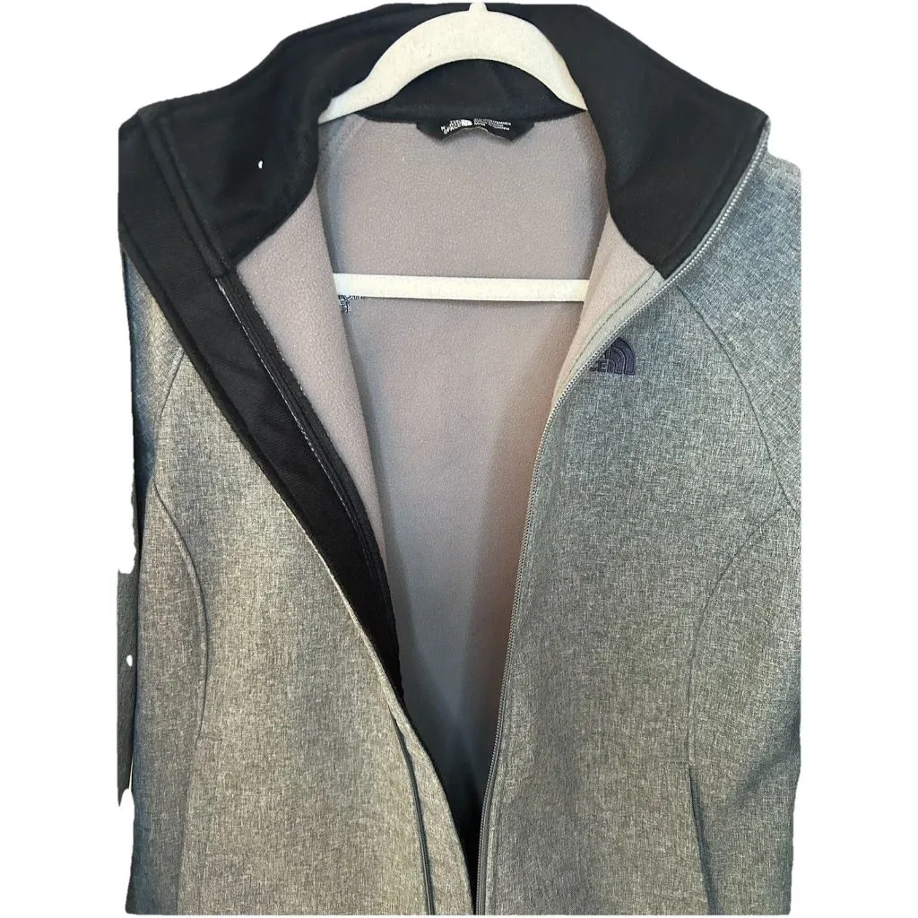 Women’s The North Face “Windwall”Polyester Nylon fleece. Size M - Image 2